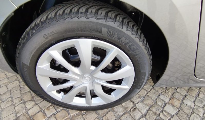 Opel e-Corsa completo