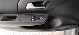 Opel e-Corsa completo