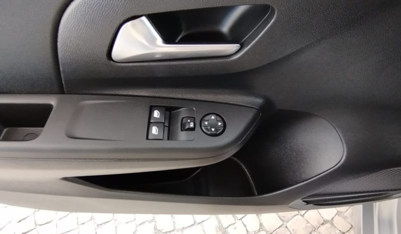 Opel e-Corsa completo
