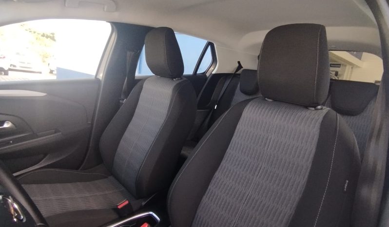 Opel Corsa-E completo