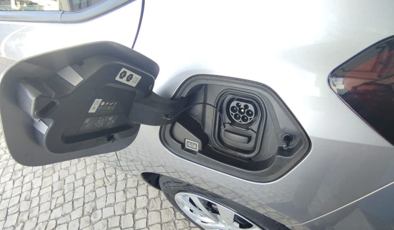 Opel Corsa-E completo