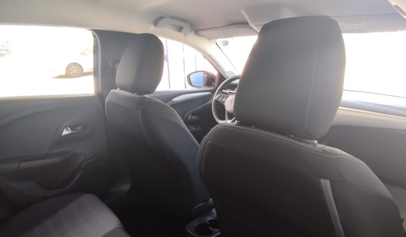 Opel Corsa-E completo