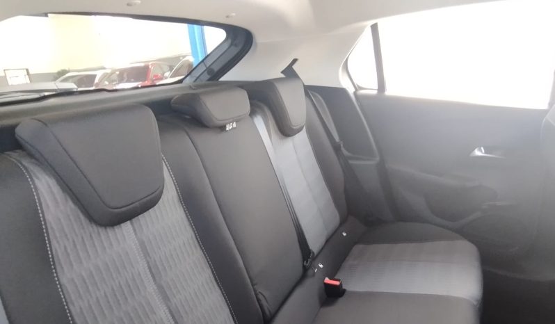 Opel Corsa-E completo