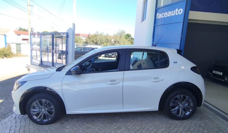Peugeot e-208 completo