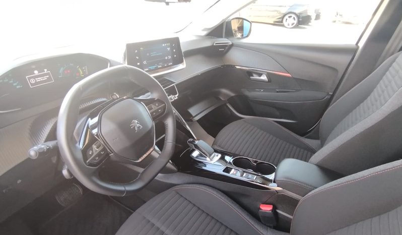 Peugeot e-208 completo