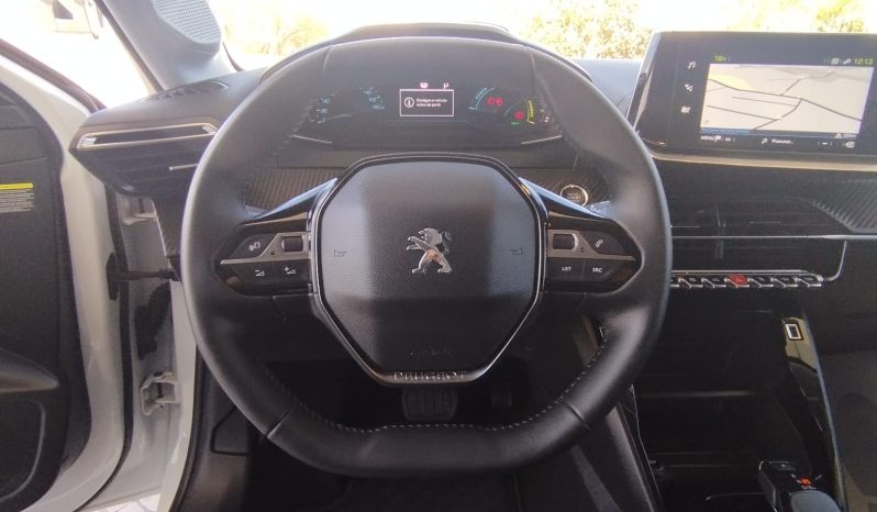 Peugeot e-208 completo