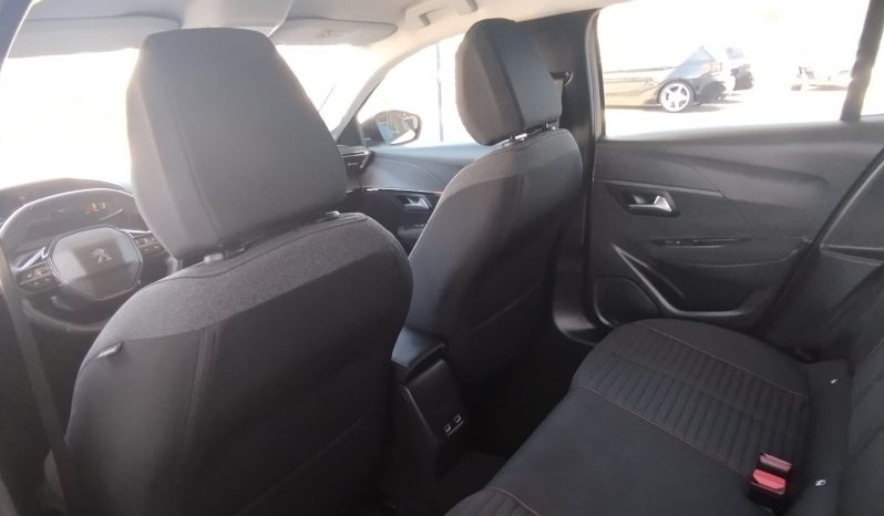 Peugeot e-208 completo