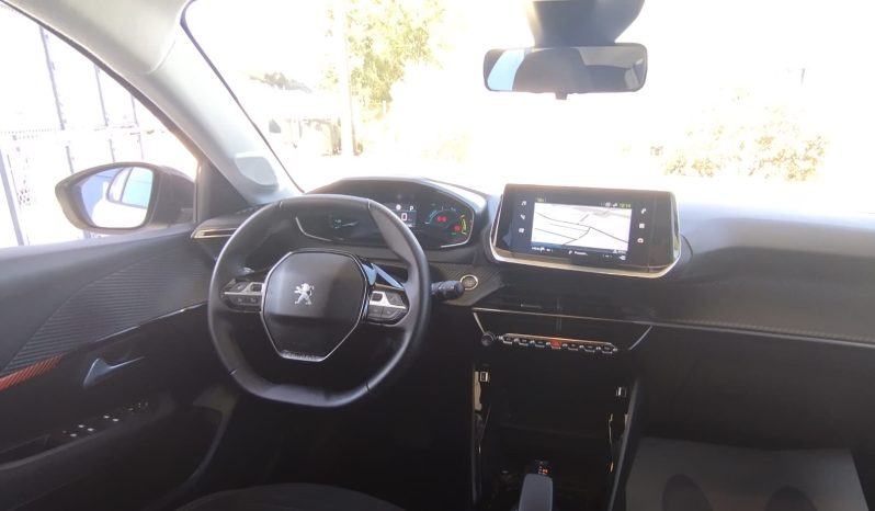 Peugeot e-208 completo