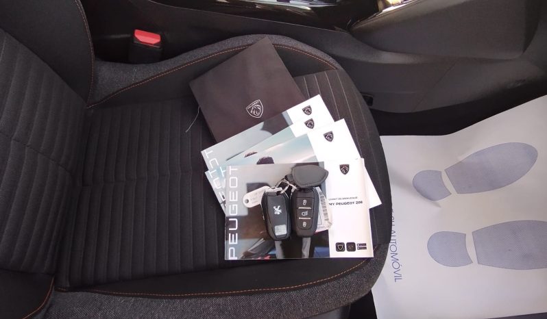 Peugeot e-208 completo