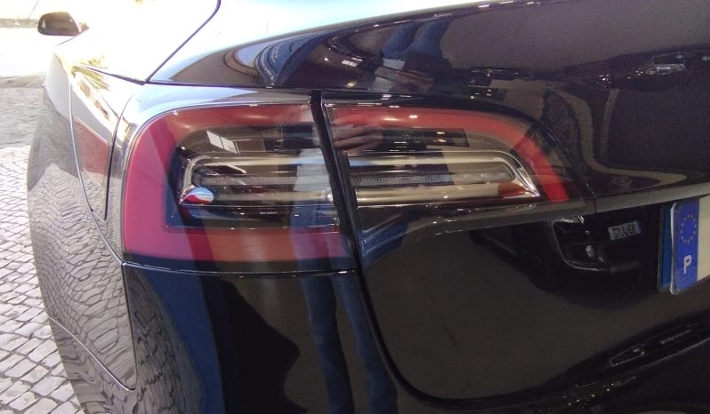 Tesla model 3 completo