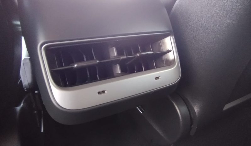 Tesla model 3 completo