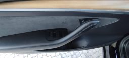 Tesla model 3 completo