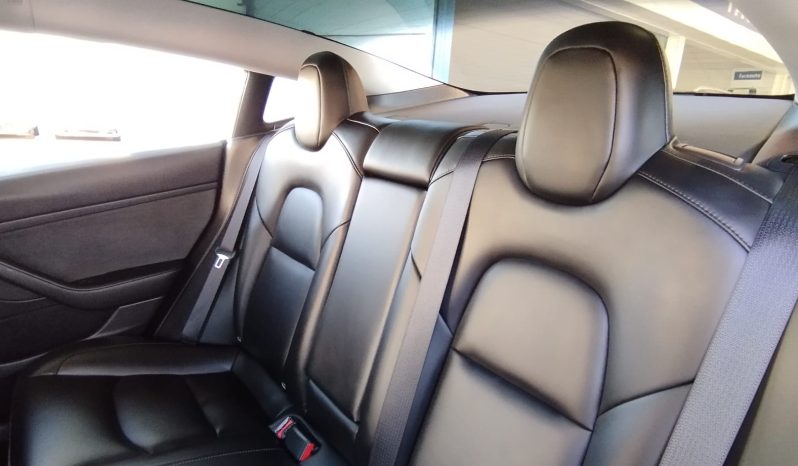 Tesla model 3 completo