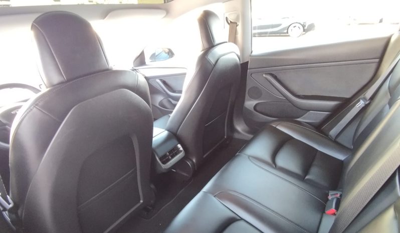 Tesla model 3 completo