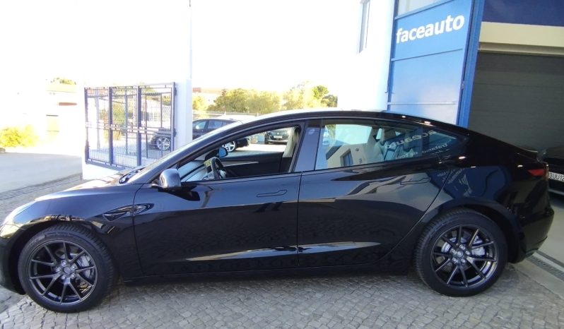Tesla model 3 completo