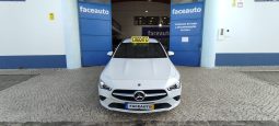 Mercedes CLA 180 completo
