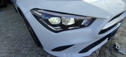 Mercedes CLA 180 completo