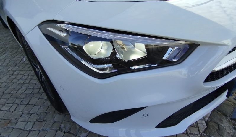 Mercedes CLA 180 completo