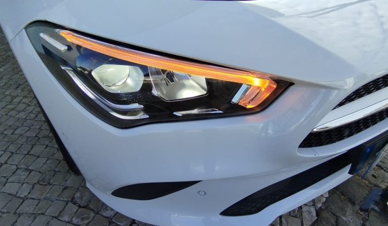 Mercedes CLA 180 completo