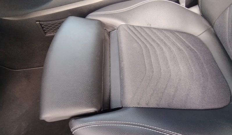 Mercedes CLA 180 completo