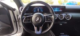 Mercedes CLA 180 completo