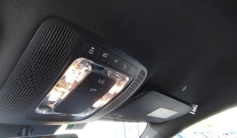 Mercedes CLA 180 completo