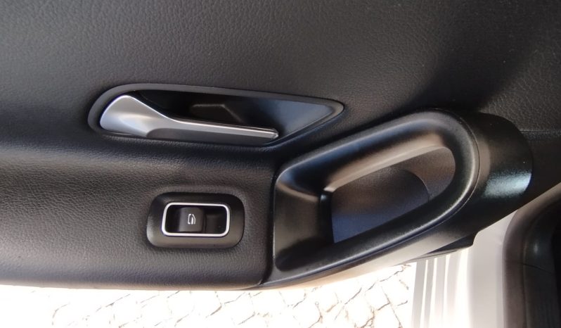 Mercedes CLA 180 completo