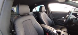 Mercedes CLA 180 completo