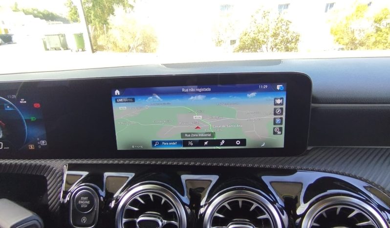 Mercedes CLA 180 completo