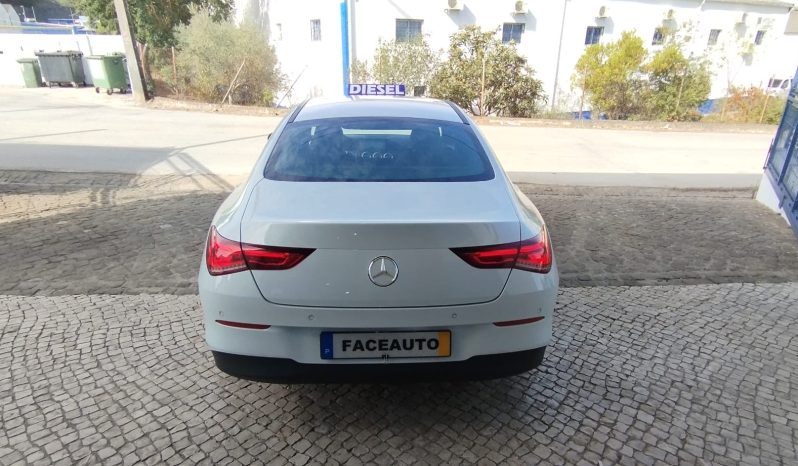 Mercedes CLA 180 completo