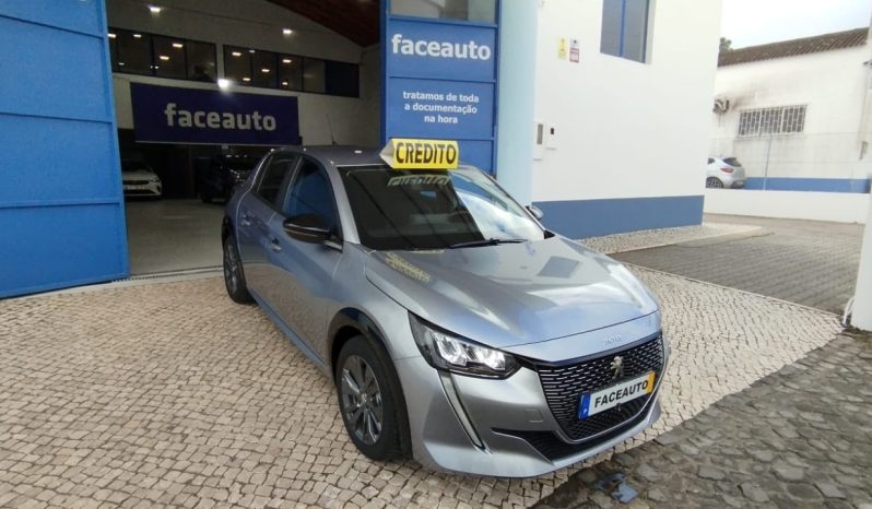 Peugeot e-208 completo
