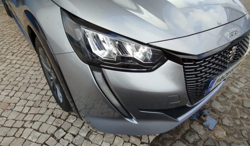 Peugeot e-208 completo