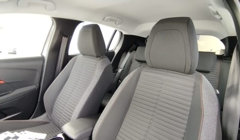 Peugeot e-208 completo