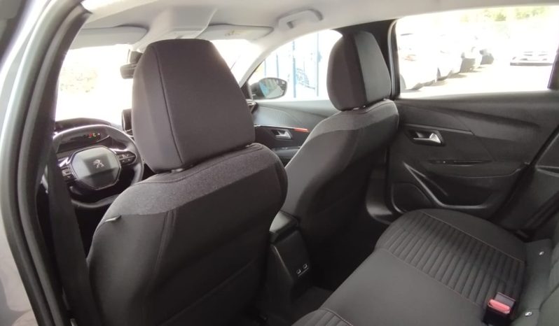 Peugeot e-208 completo