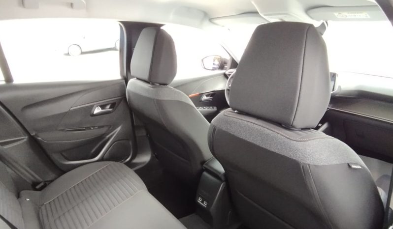 Peugeot e-208 completo