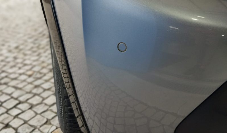 Peugeot e-208 completo