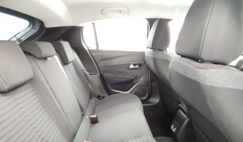 Peugeot e-208 completo