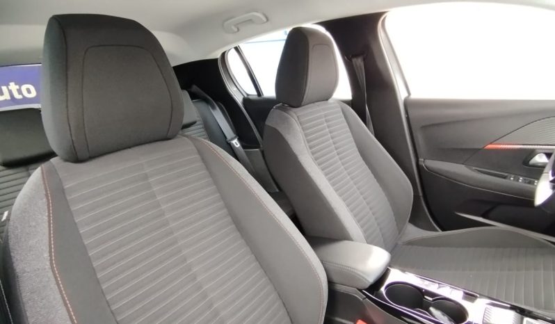 Peugeot e-208 completo