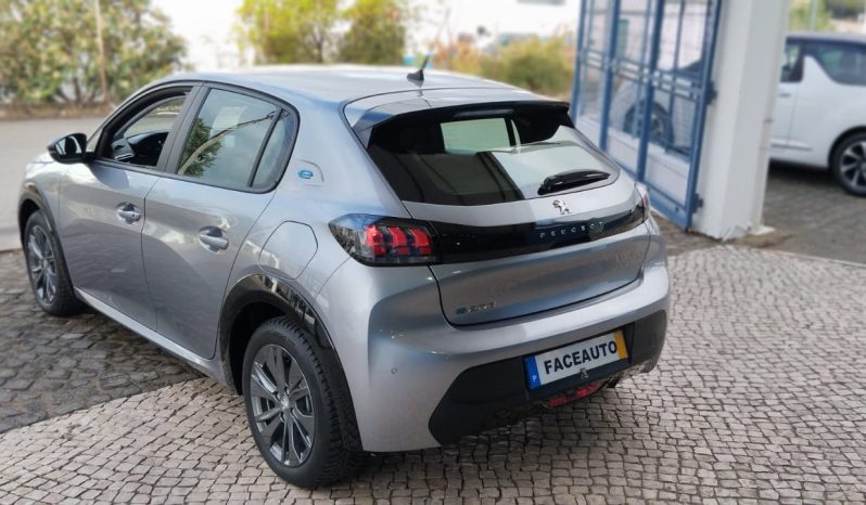 Peugeot e-208 completo