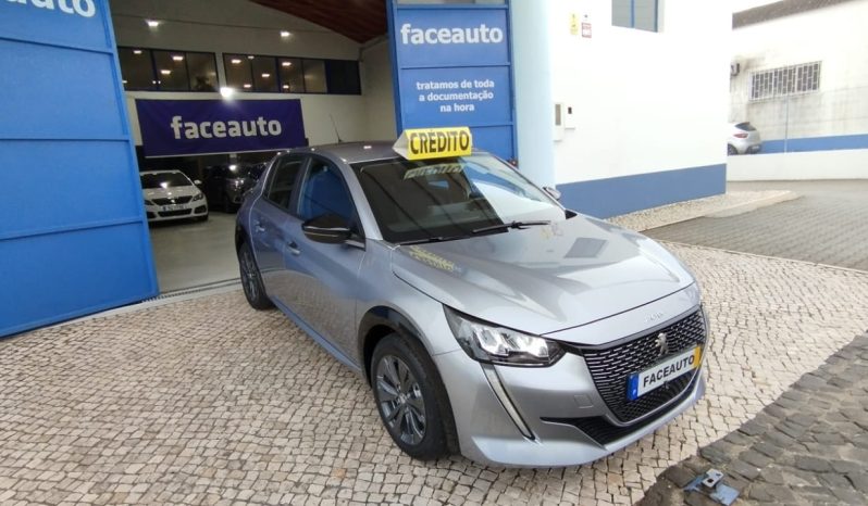 Peugeot e-208 completo