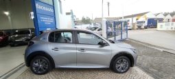 Peugeot e-208 completo
