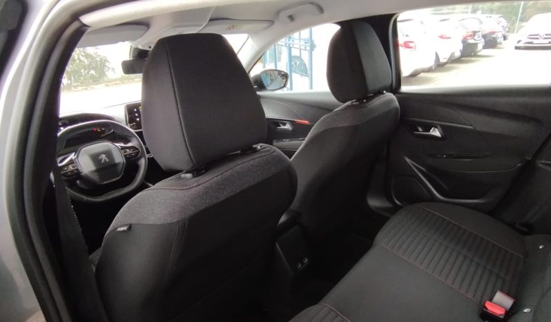 Peugeot e-208 completo