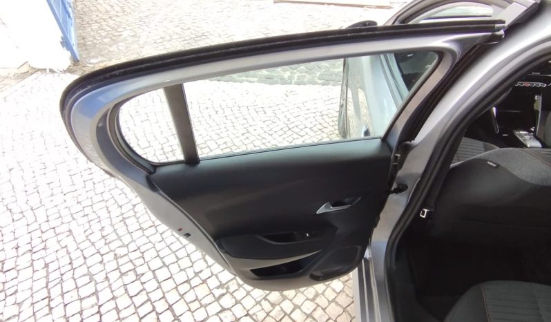 Peugeot e-208 completo