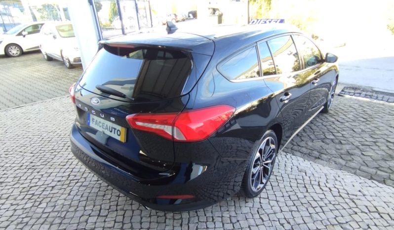 Ford Focus ST completo