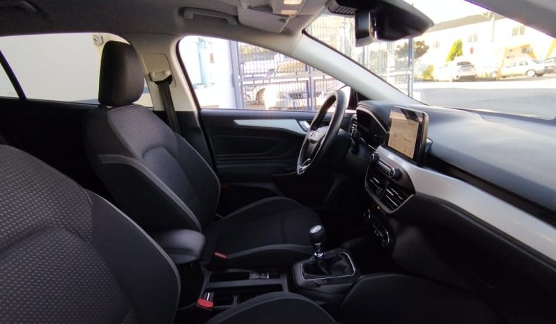 Ford Focus ST completo