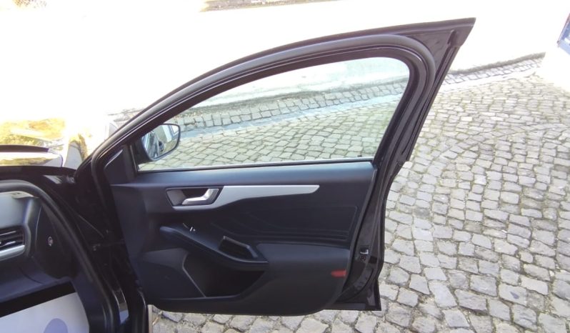 Ford Focus ST completo