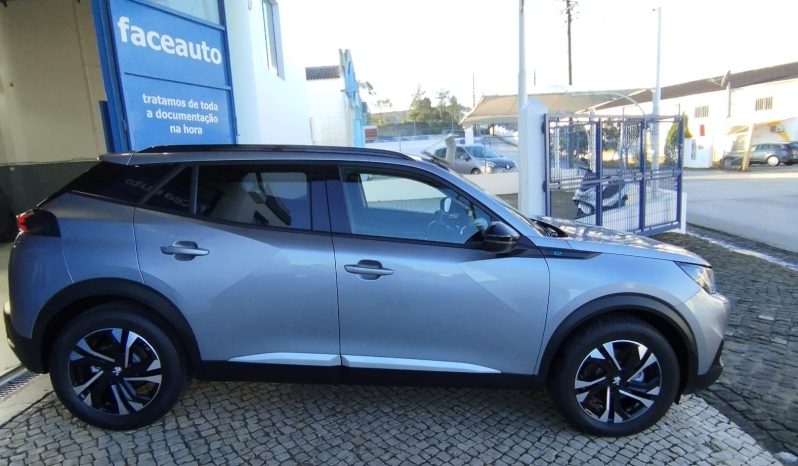 Peugeot e-2008 completo