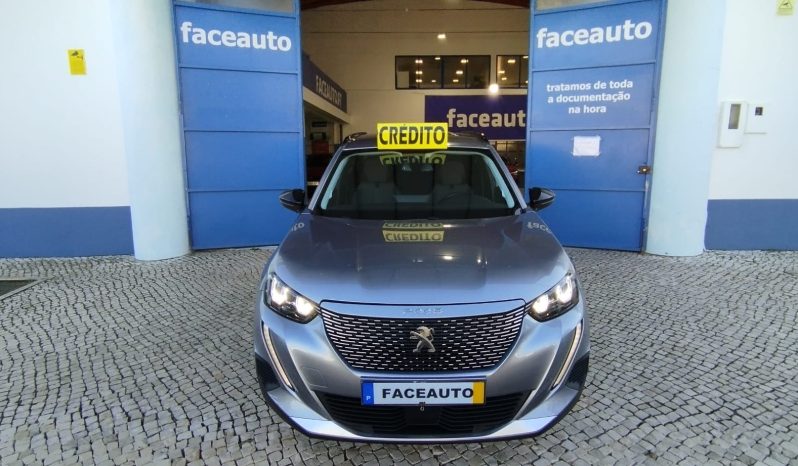 Peugeot e-2008 completo