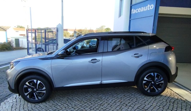 Peugeot e-2008 completo