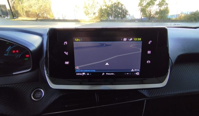 Peugeot e-2008 completo